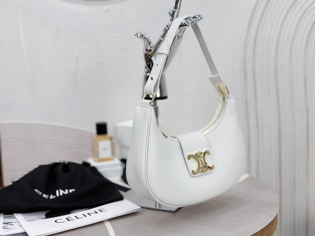Bagsaaa Ce1i*e Medium Ava Triomphe Bag In Smooth Calfskin Off White - 24.5 x 17 x 9 CM