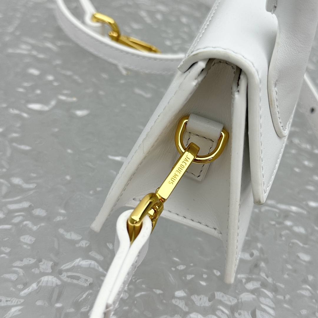 Bagsaaa Jacquemus The Chiquito Les Classiques Signature Leather Mini Handbag White - 12cm