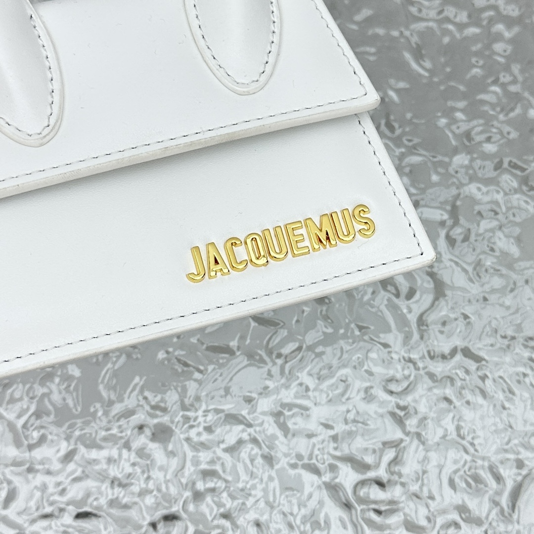 Bagsaaa Jacquemus The Chiquito Les Classiques Signature Leather Mini Handbag White - 12cm