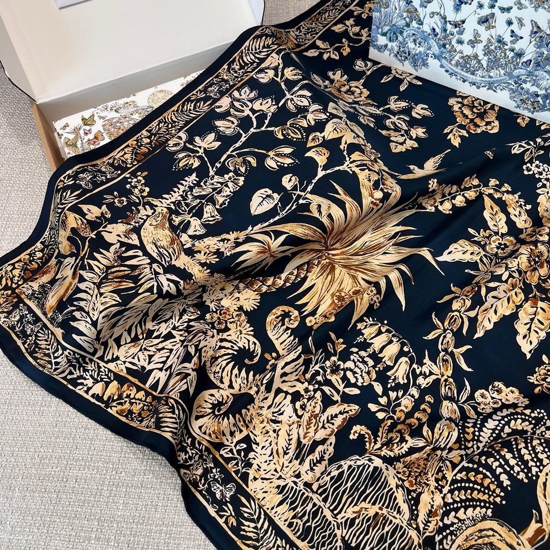 Bagsaaa D10r Scarf 06 - 90x90 cm