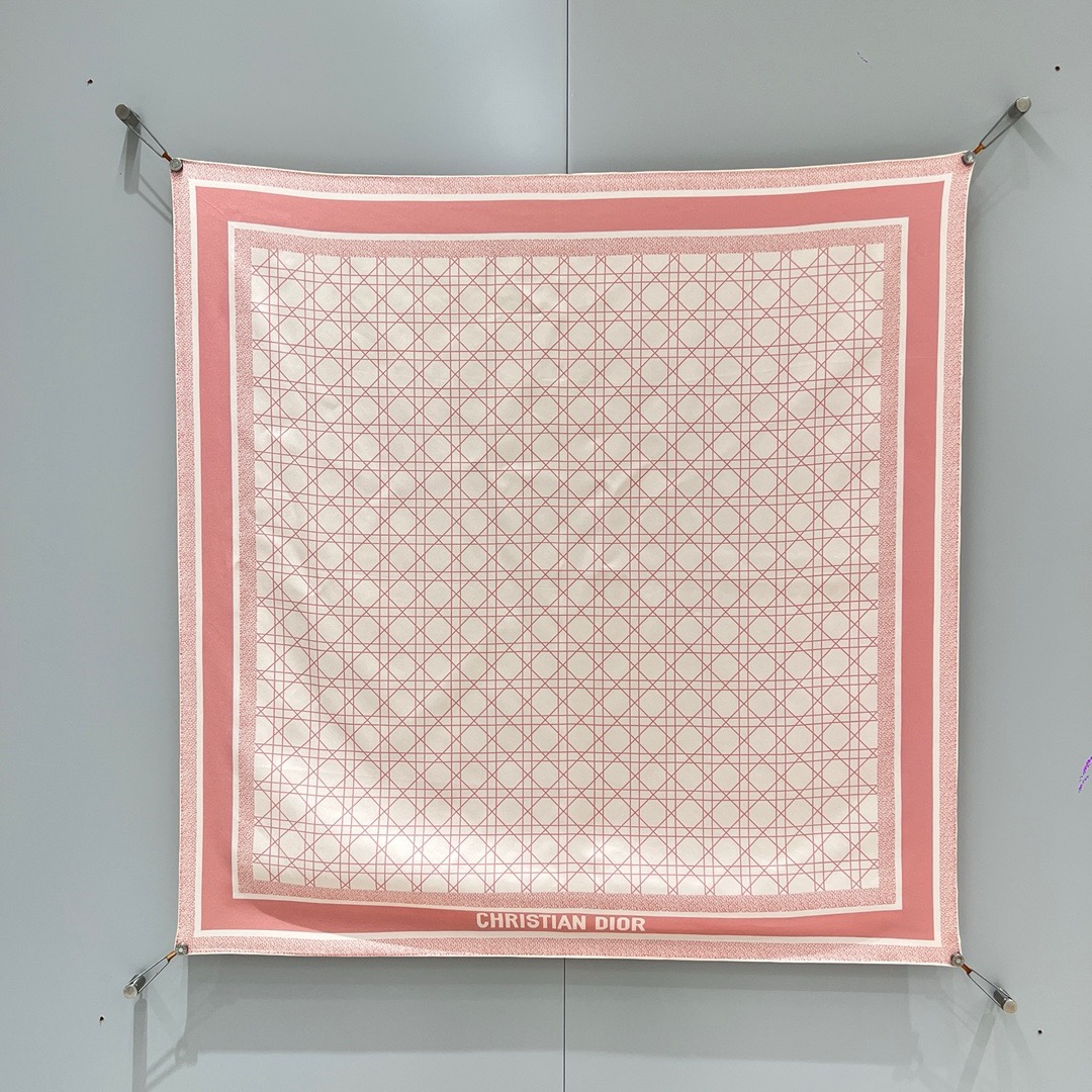 Bagsaaa D10r Scarf 07 - 90x90 cm