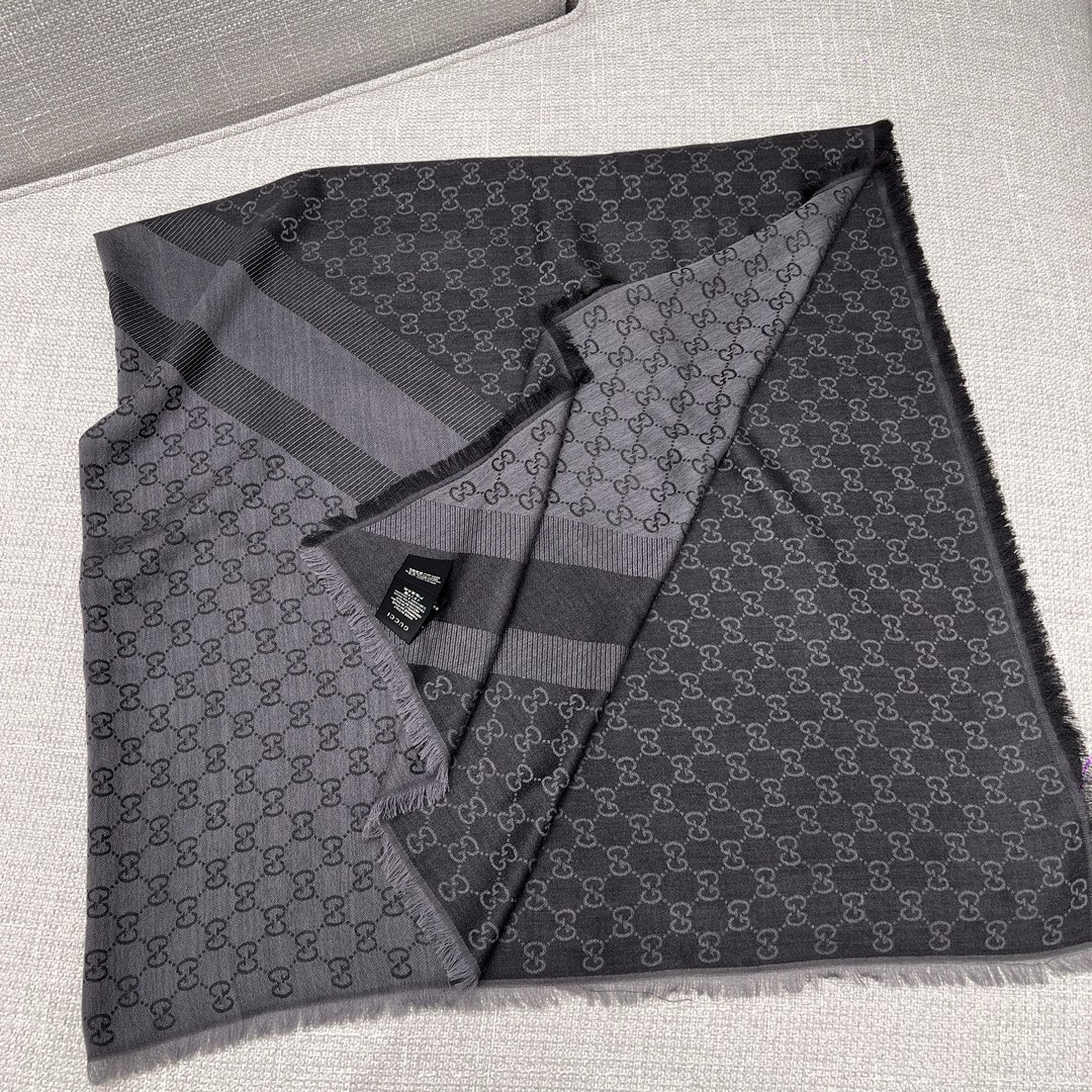 Bagsaaa Gvc*1 Scarf - 140x140 cm