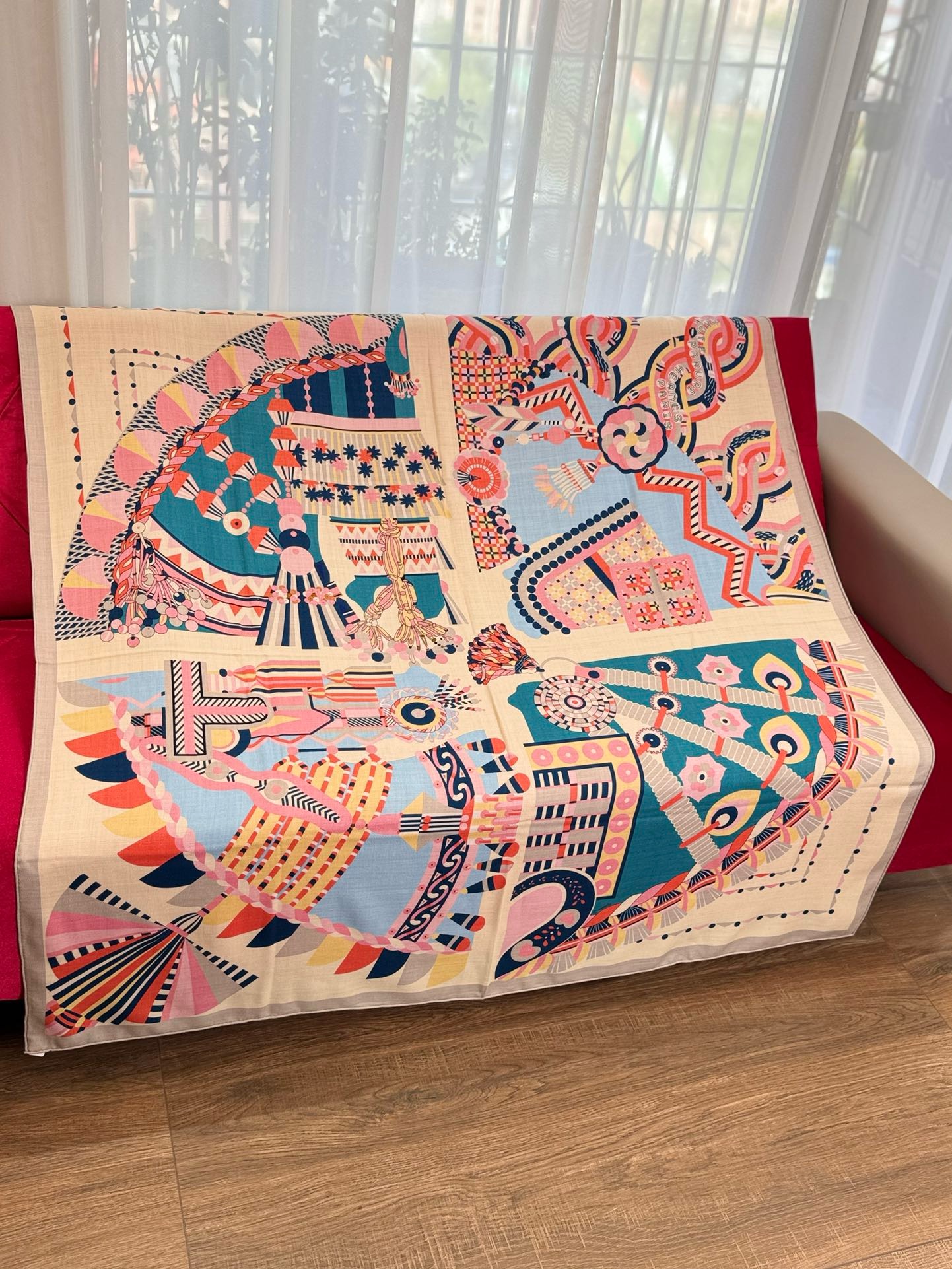 Bagsaaa H**me5 Scarf 03 - 140x140 cm