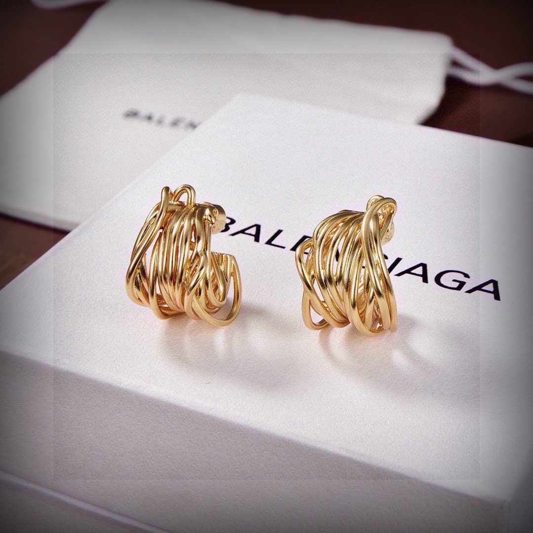 Bagsaaa Ba1en*iaga Earrings