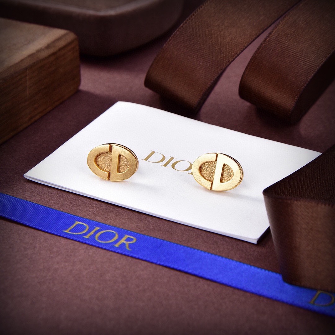 Bagsaaa D10r Earrings 06