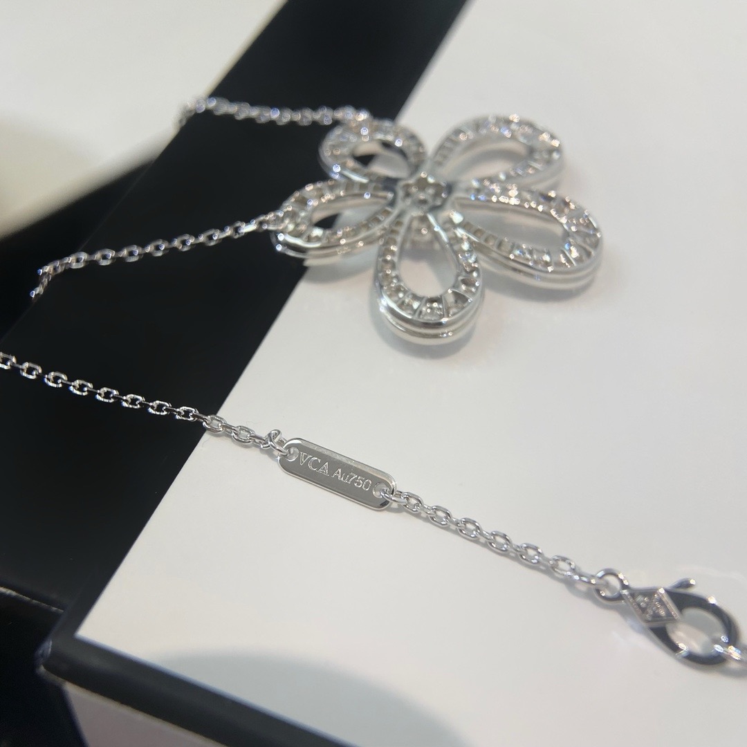 Bagsaaa VCA Necklace 03