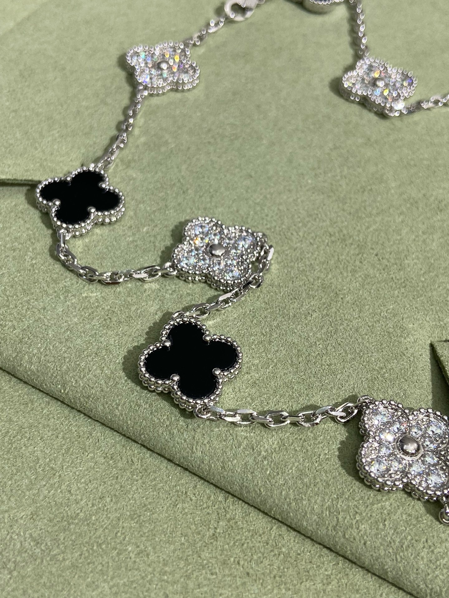 Bagsaaa VCA Necklace 08