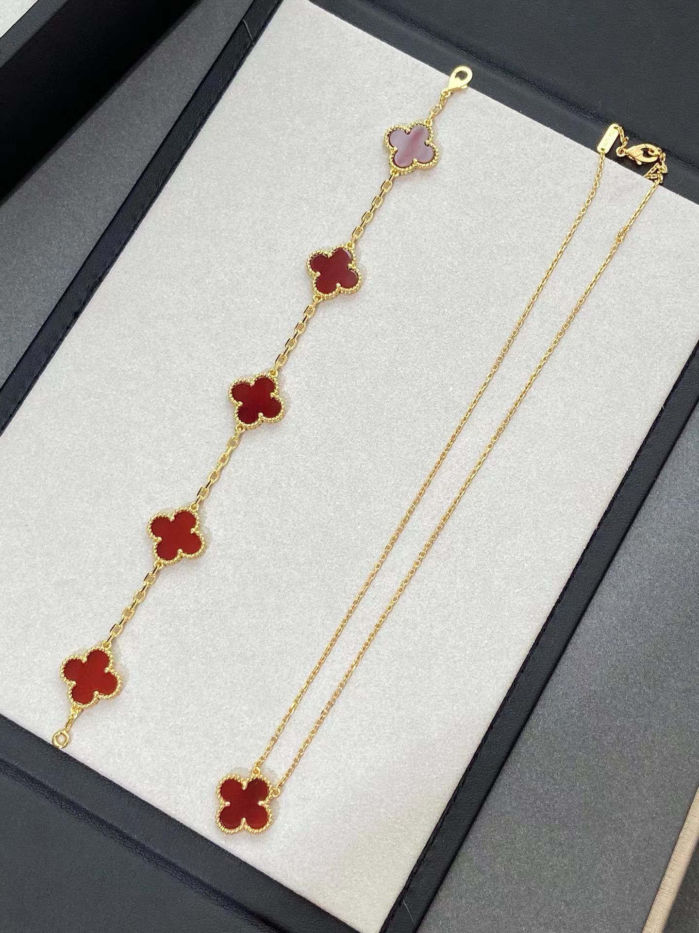Bagsaaa VCA Bracelet 04