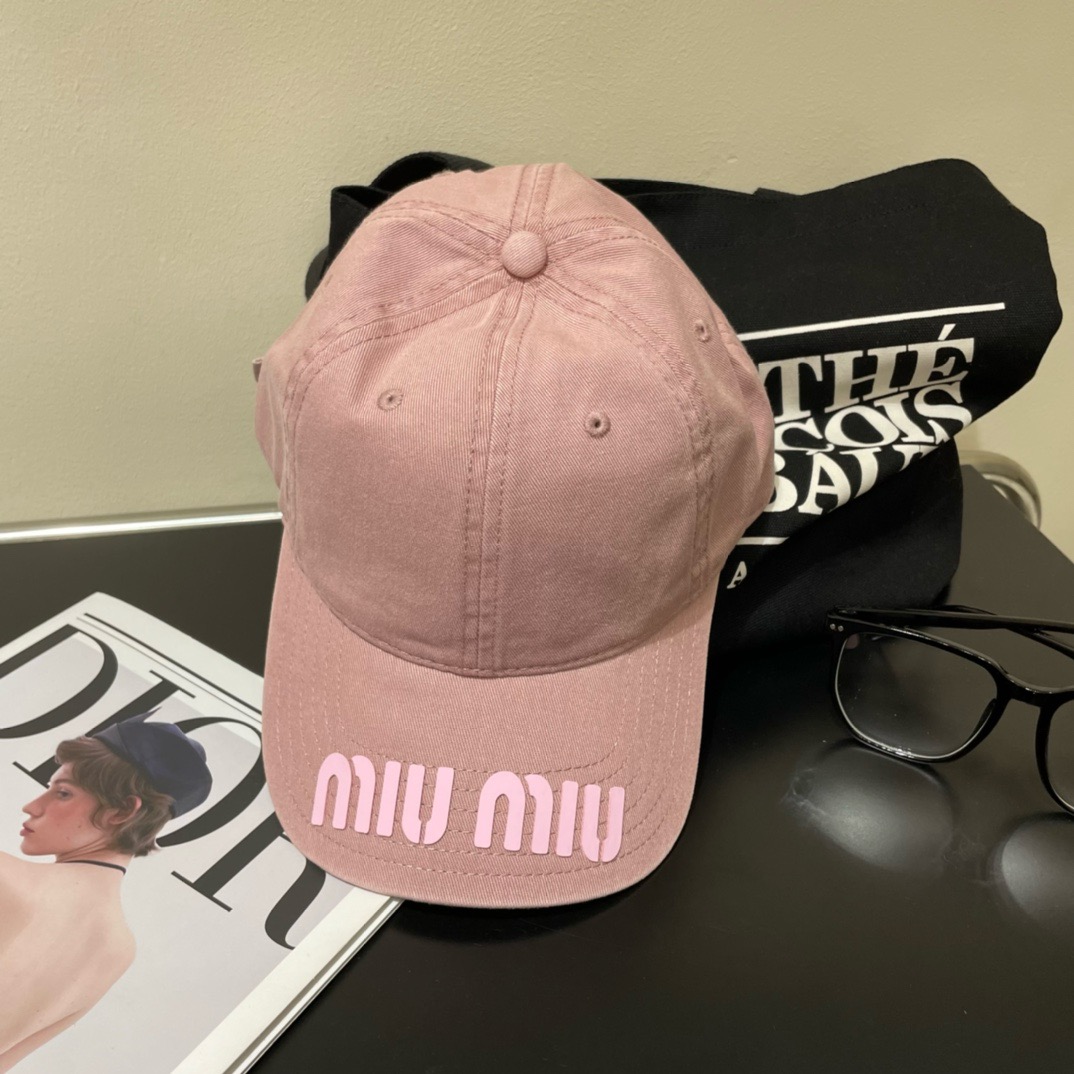 Bagsaaa M1um1u Hat 01