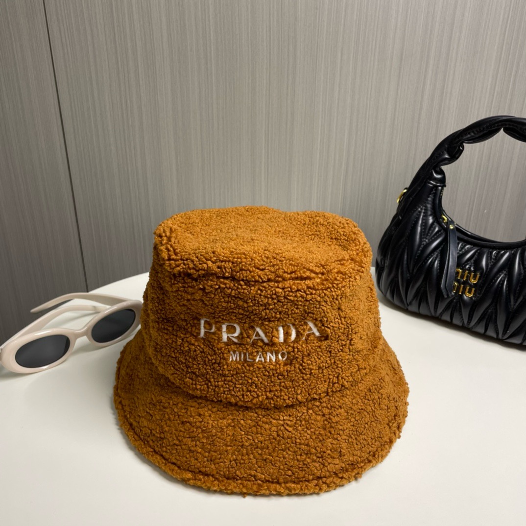 Bagsaaa Pra*a Hat 01
