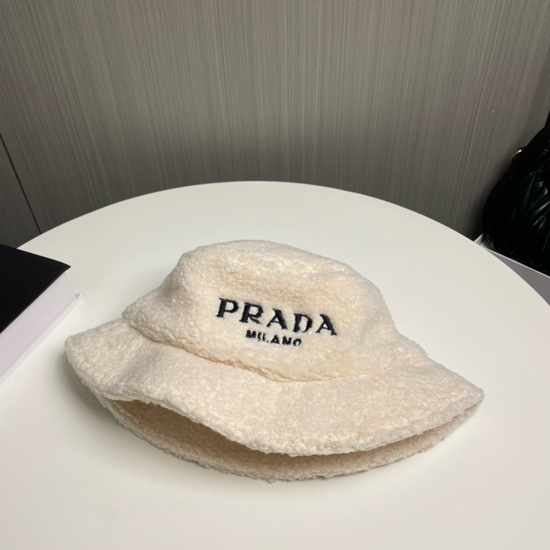Bagsaaa Pra*a Hat 02