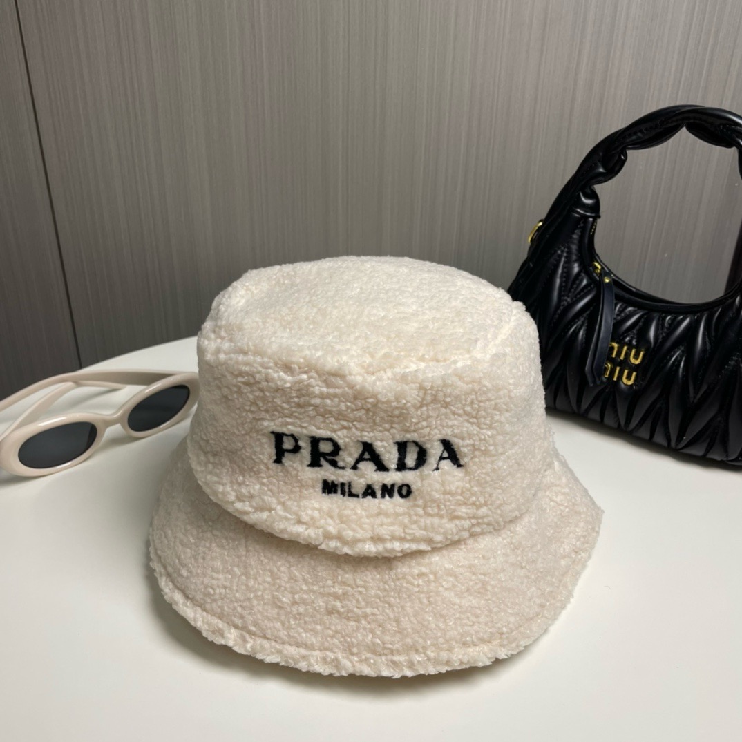 Bagsaaa Pra*a Hat 02