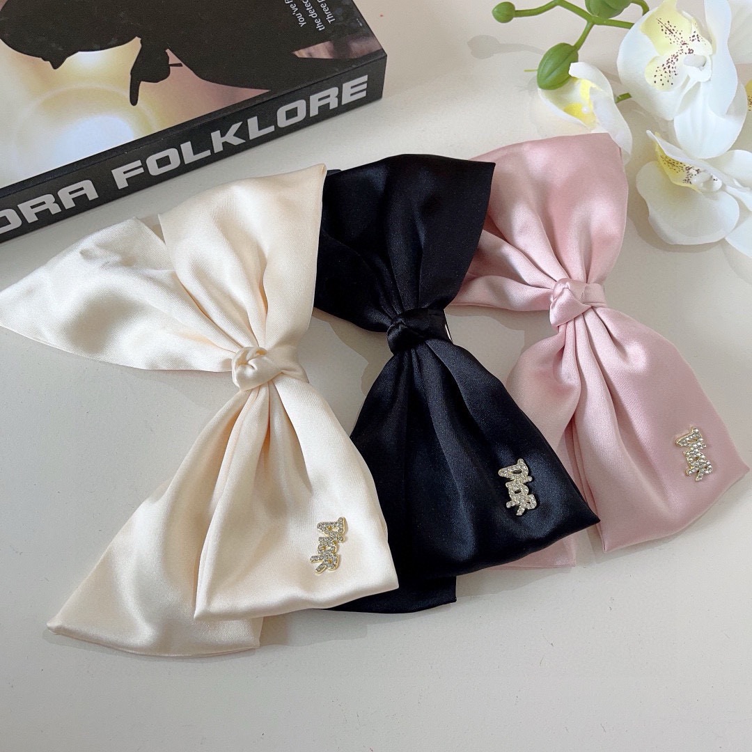 Bagsaaa D10r Hair Accessories 02