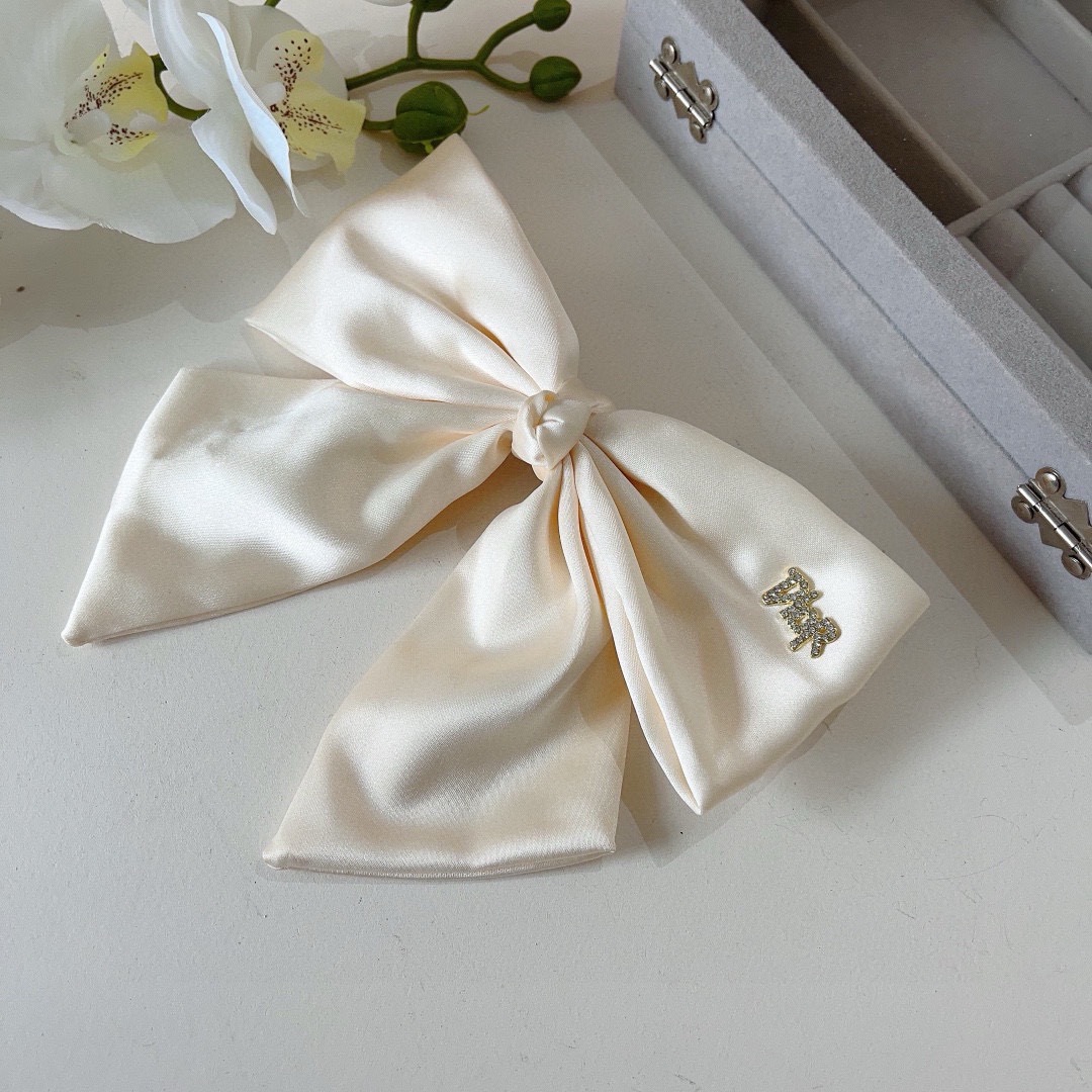 Bagsaaa D10r Hair Accessories 02