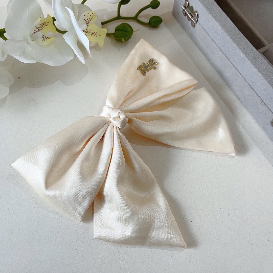 Bagsaaa D10r Hair Accessories 02