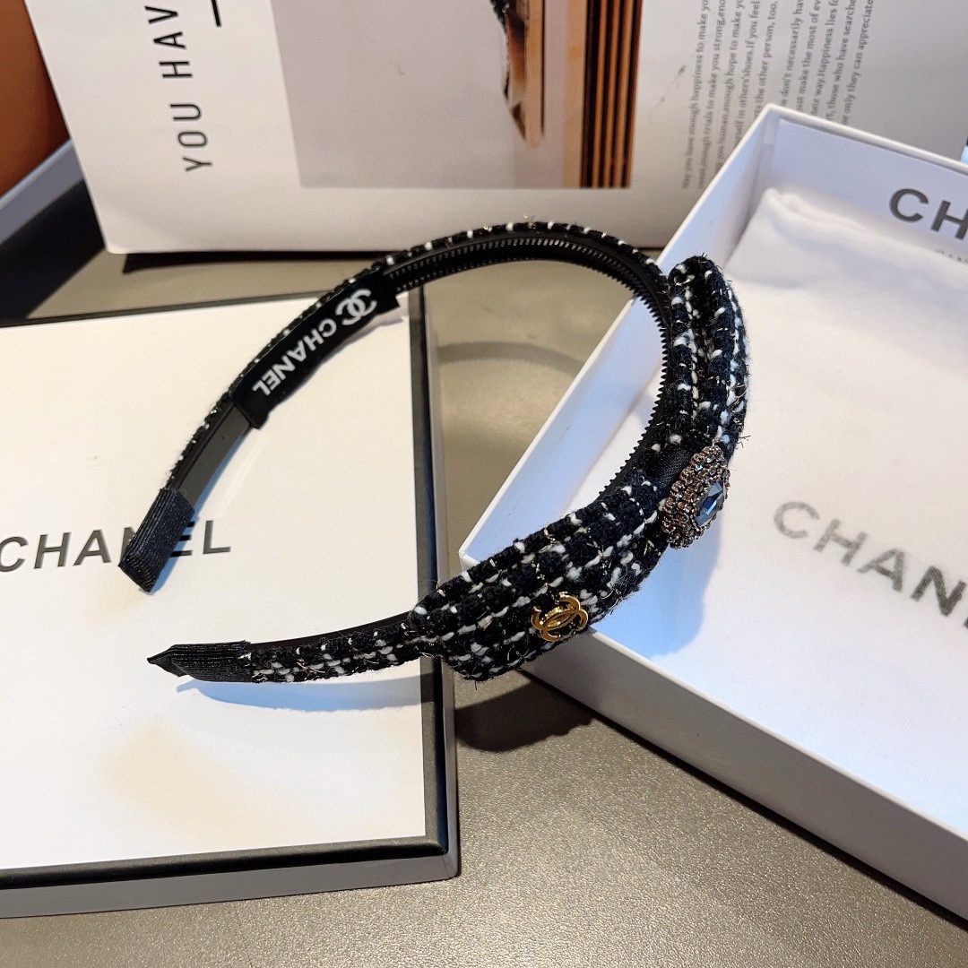 Bagsaaa Ch**el Headband 03