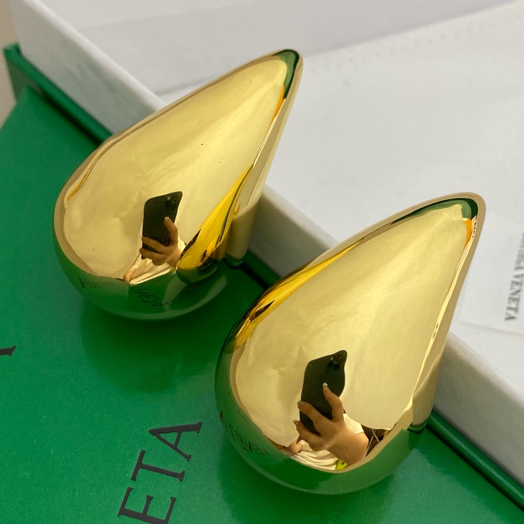 Bagsaaa B0tt*ga Ven*ta Earrings