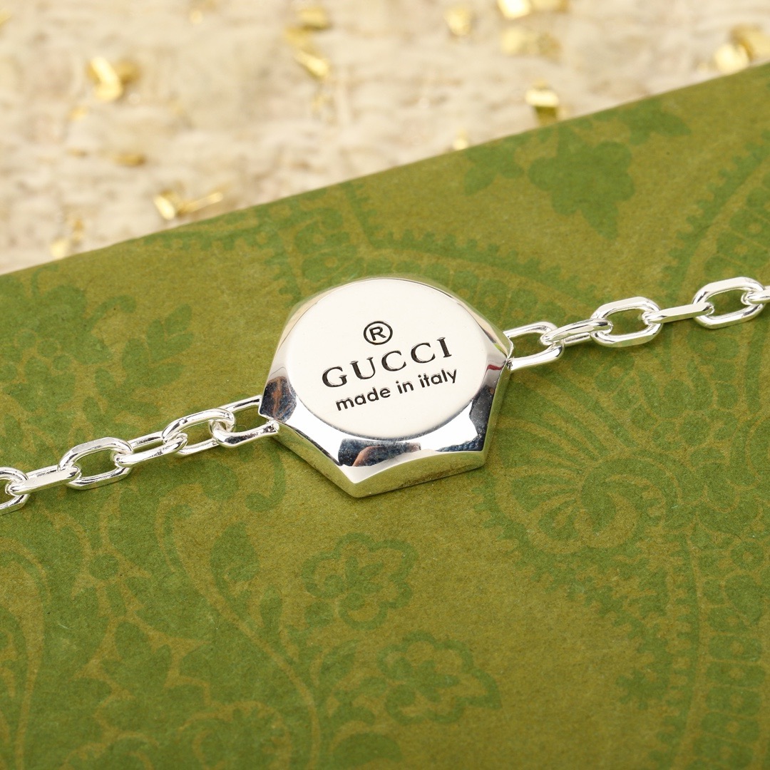 Bagsaaa Gvc*1 Bracelet 04