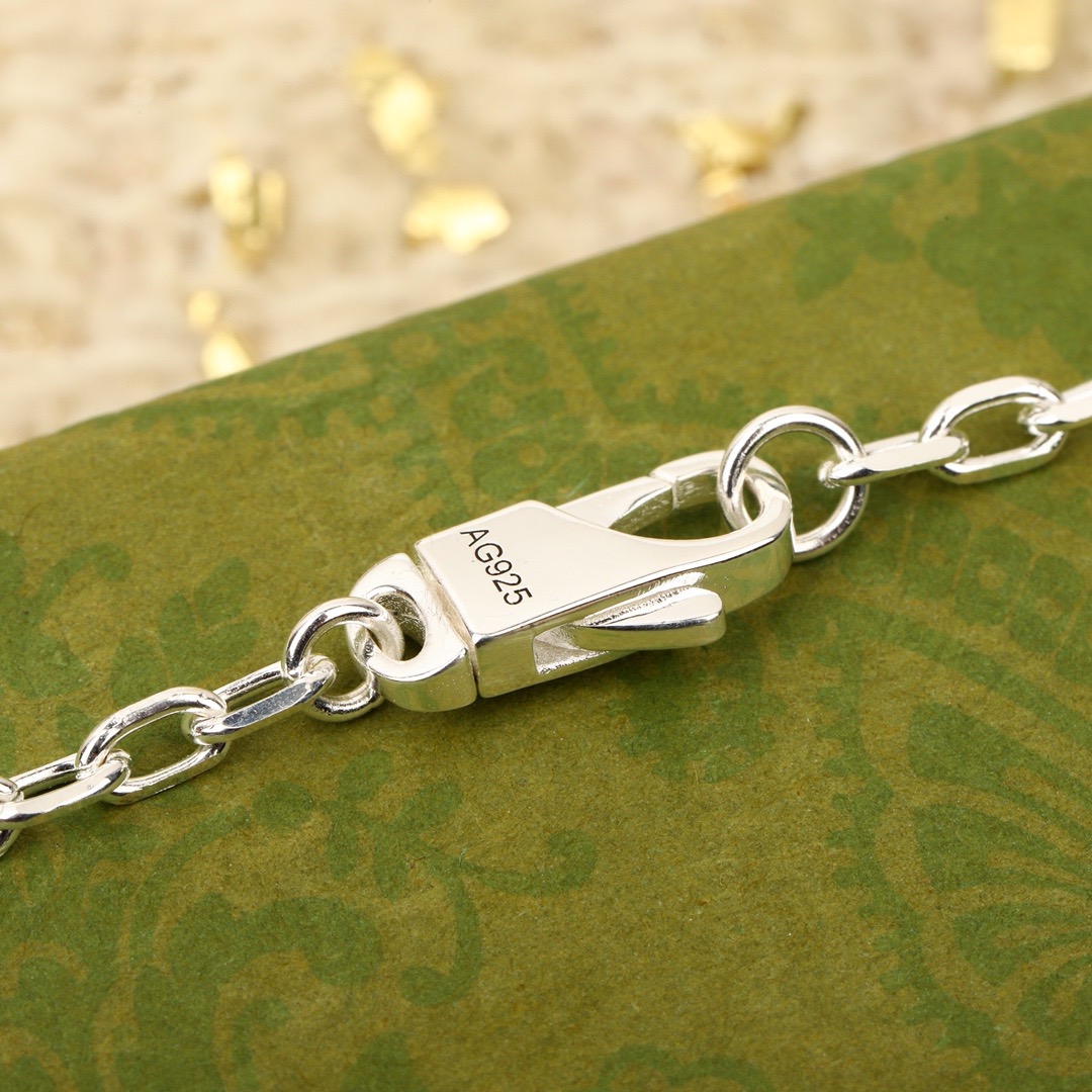 Bagsaaa Gvc*1 Necklace 03