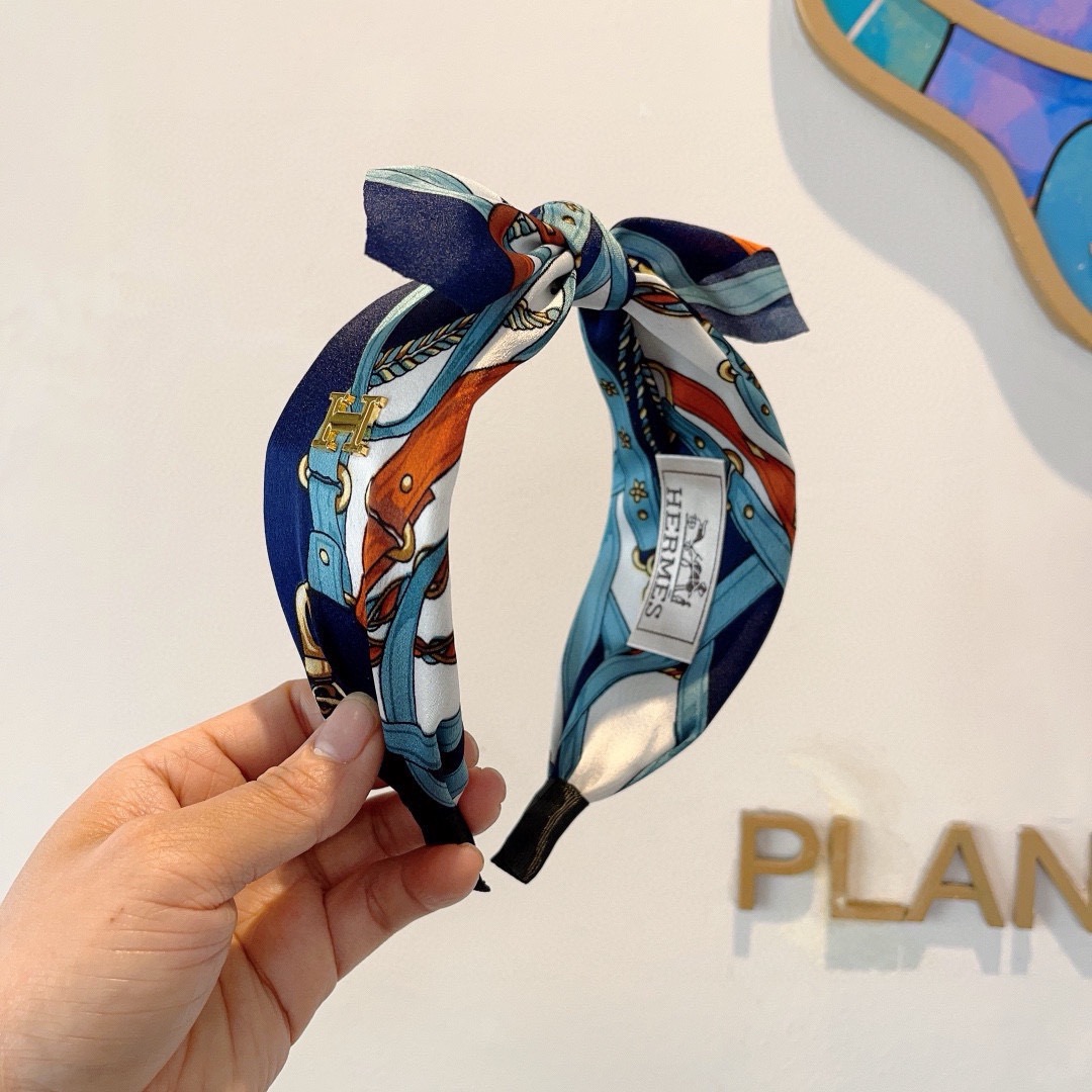 Bagsaaa H**me5 Headband 02