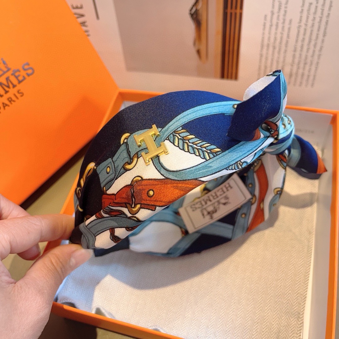 Bagsaaa H**me5 Headband 02