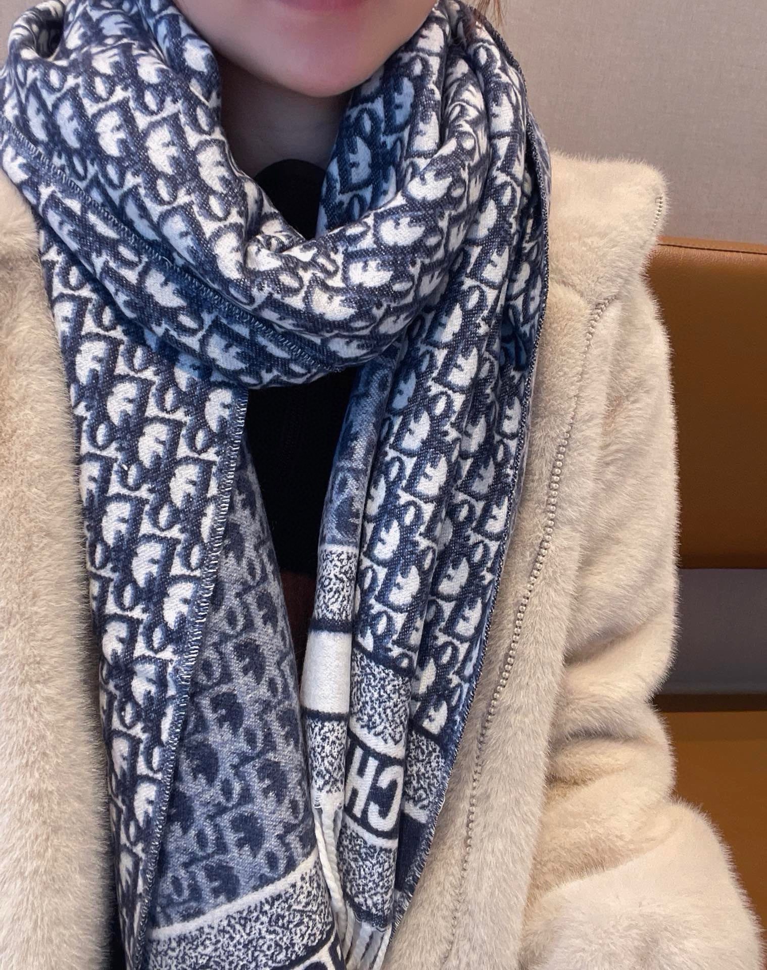 Bagsaaa D10r Scarf 01 - 200x45 cm