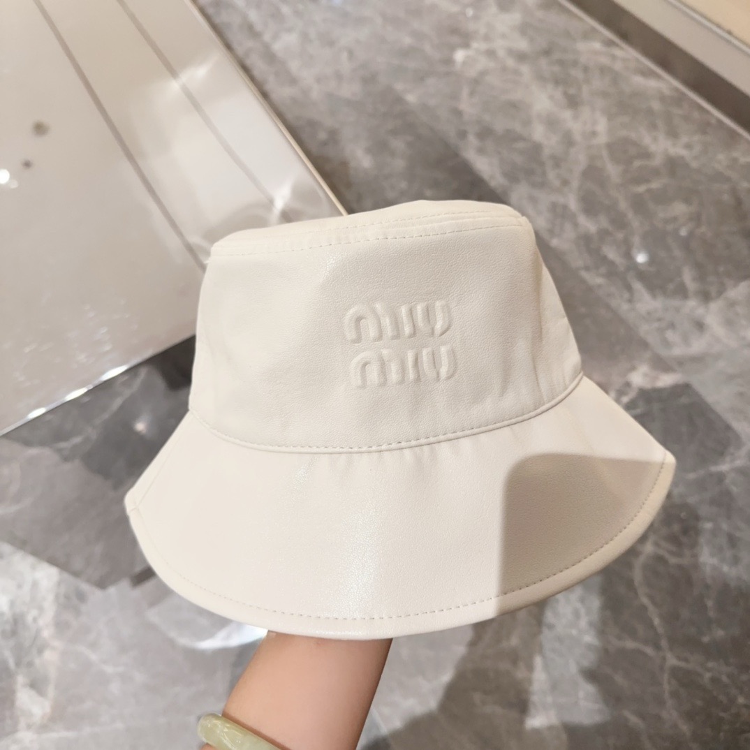 Bagsaaa M1um1u Hat 06