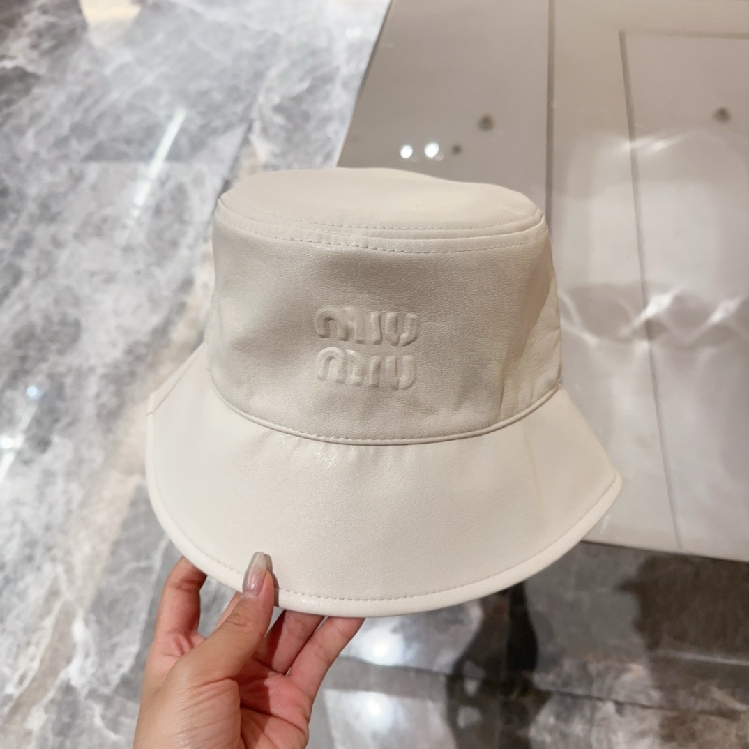 Bagsaaa M1um1u Hat 06