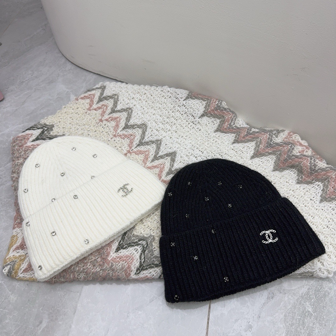 Bagsaaa Ch**el Wool Beanie 09