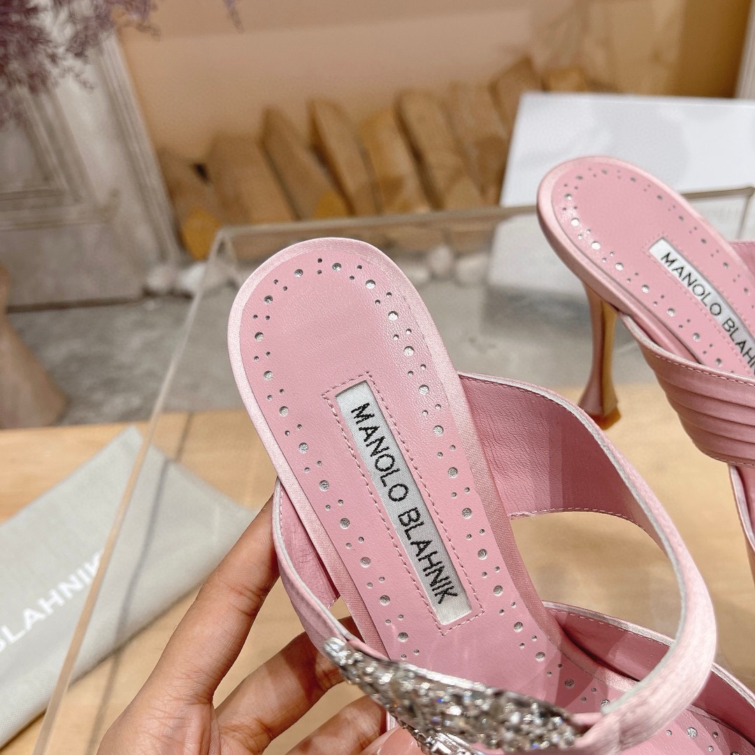 Bagsaaa Man010 B1ahn*k Heels 01
