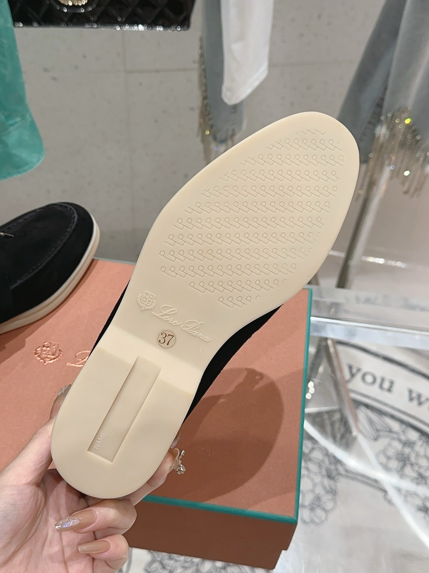 Bagsaaa L0r0 P1ana Summer Charms Walk Moccasin Black Suede