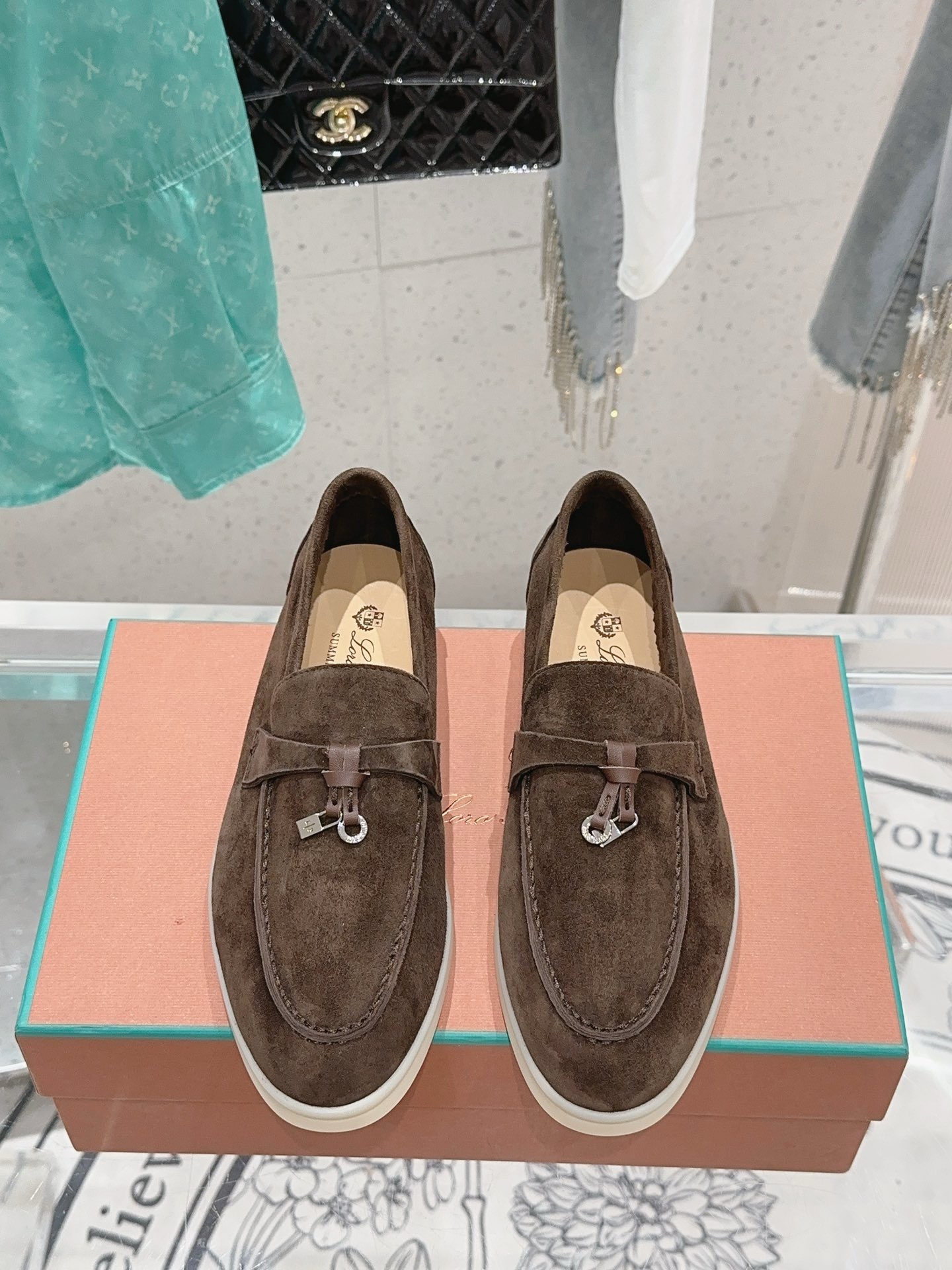 Bagsaaa L0r0 P1ana Summer Charms Walk Moccasin Dark Brown Suede