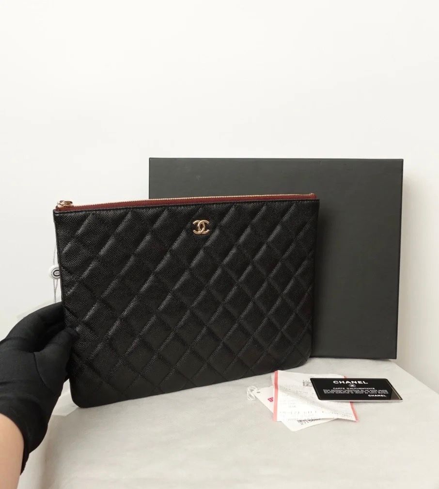 Bagsaaa Ch**el Classic Zipped Pouch AP4021 Black Caviar - 20 × 27.5 × 1 cm