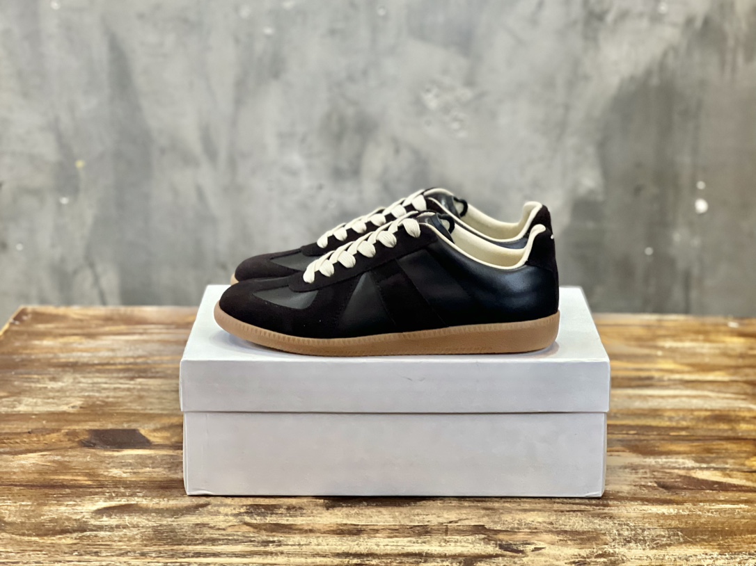Bagsaaa Ma1s0n Marg*e1a Sneakers Black Suede