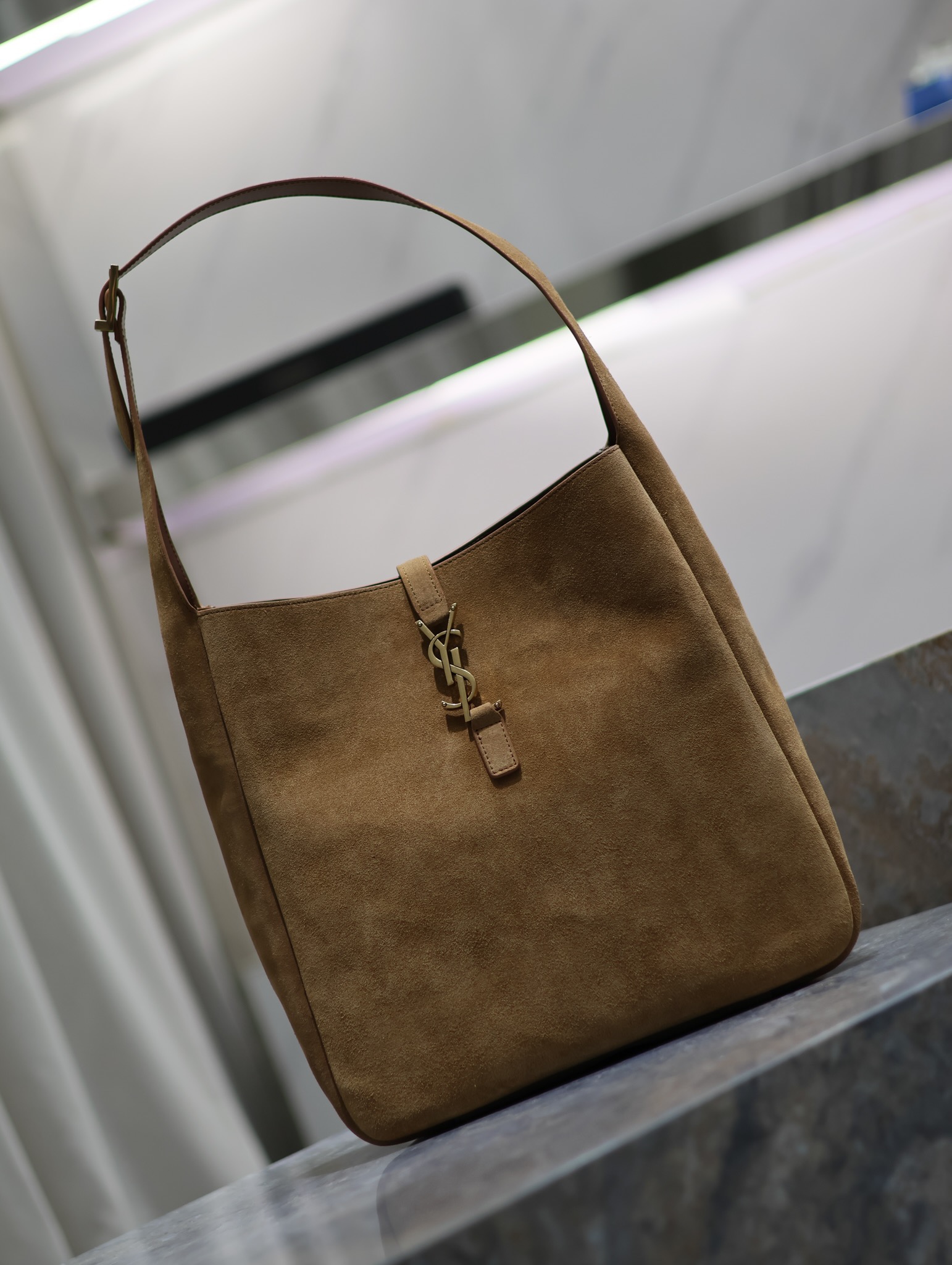 Bagsaaa Y51 Le 5 À 7 S*pple Large In Suede Brown - 30 X 31 X 13 CM