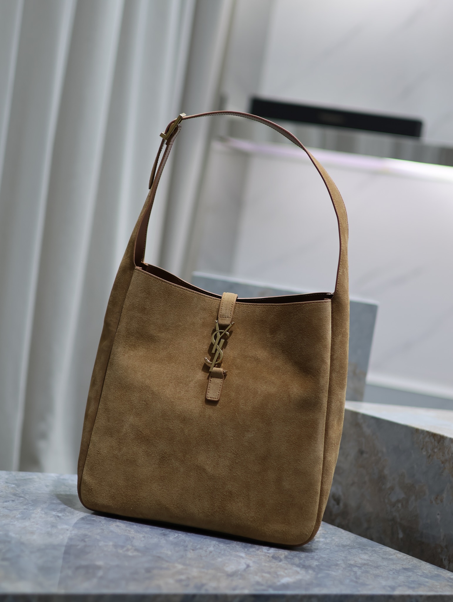 Bagsaaa Y51 Le 5 À 7 S*pple Large In Suede Brown - 30 X 31 X 13 CM