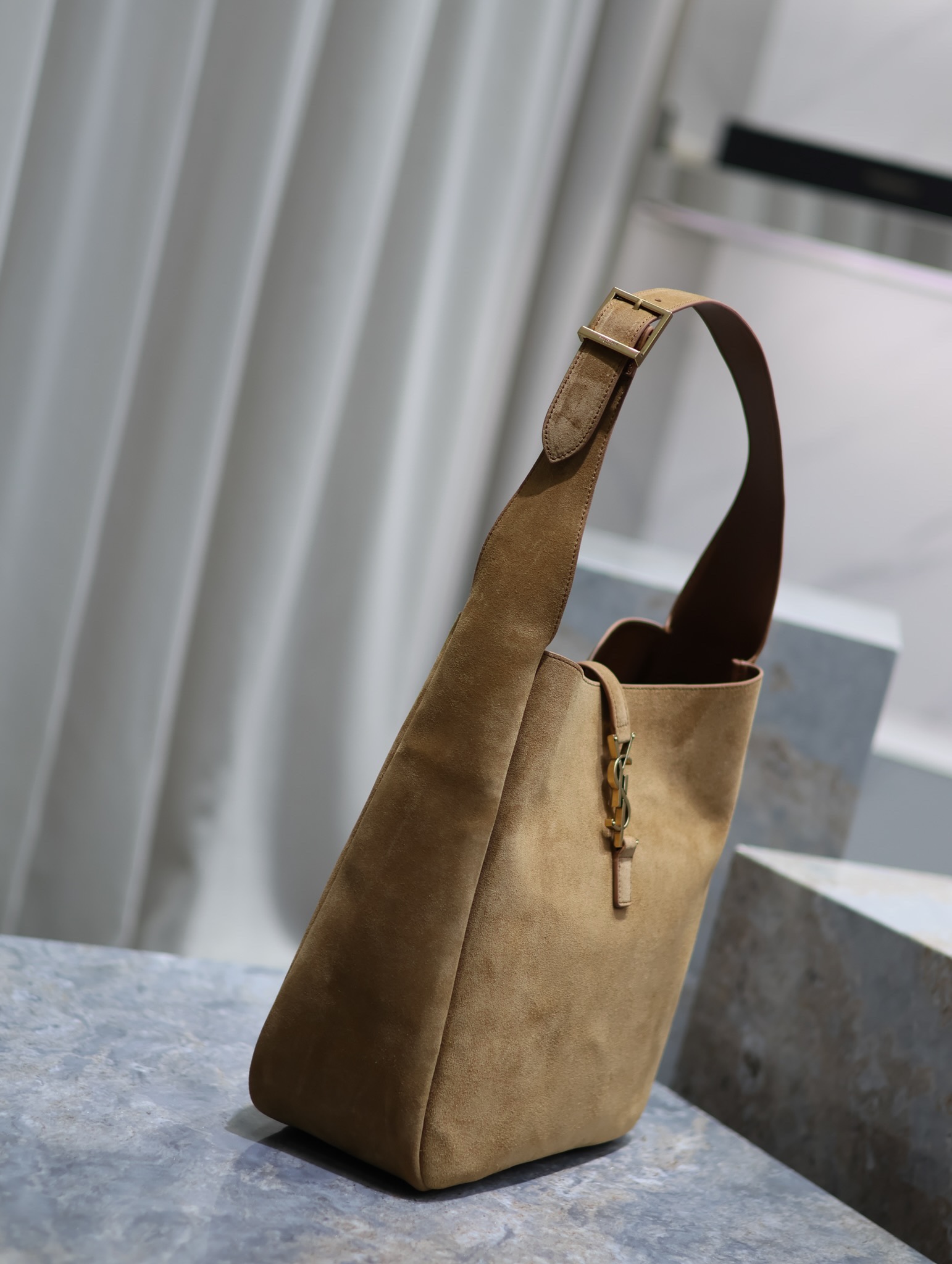 Bagsaaa Y51 Le 5 À 7 S*pple Large In Suede Brown - 30 X 31 X 13 CM