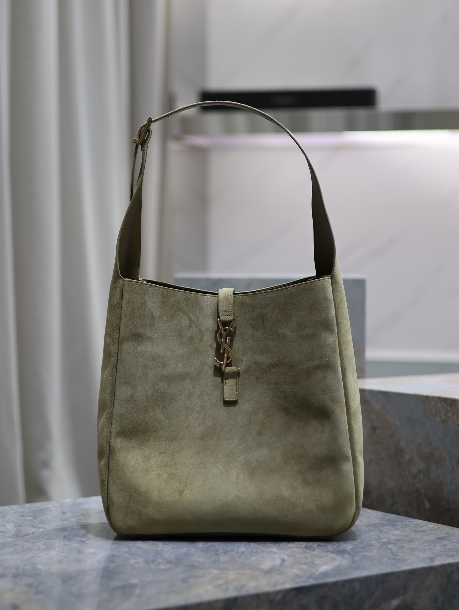 Bagsaaa Y51 Le 5 À 7 S*pple Large In Suede Light Green - 30 X 31 X 13 CM