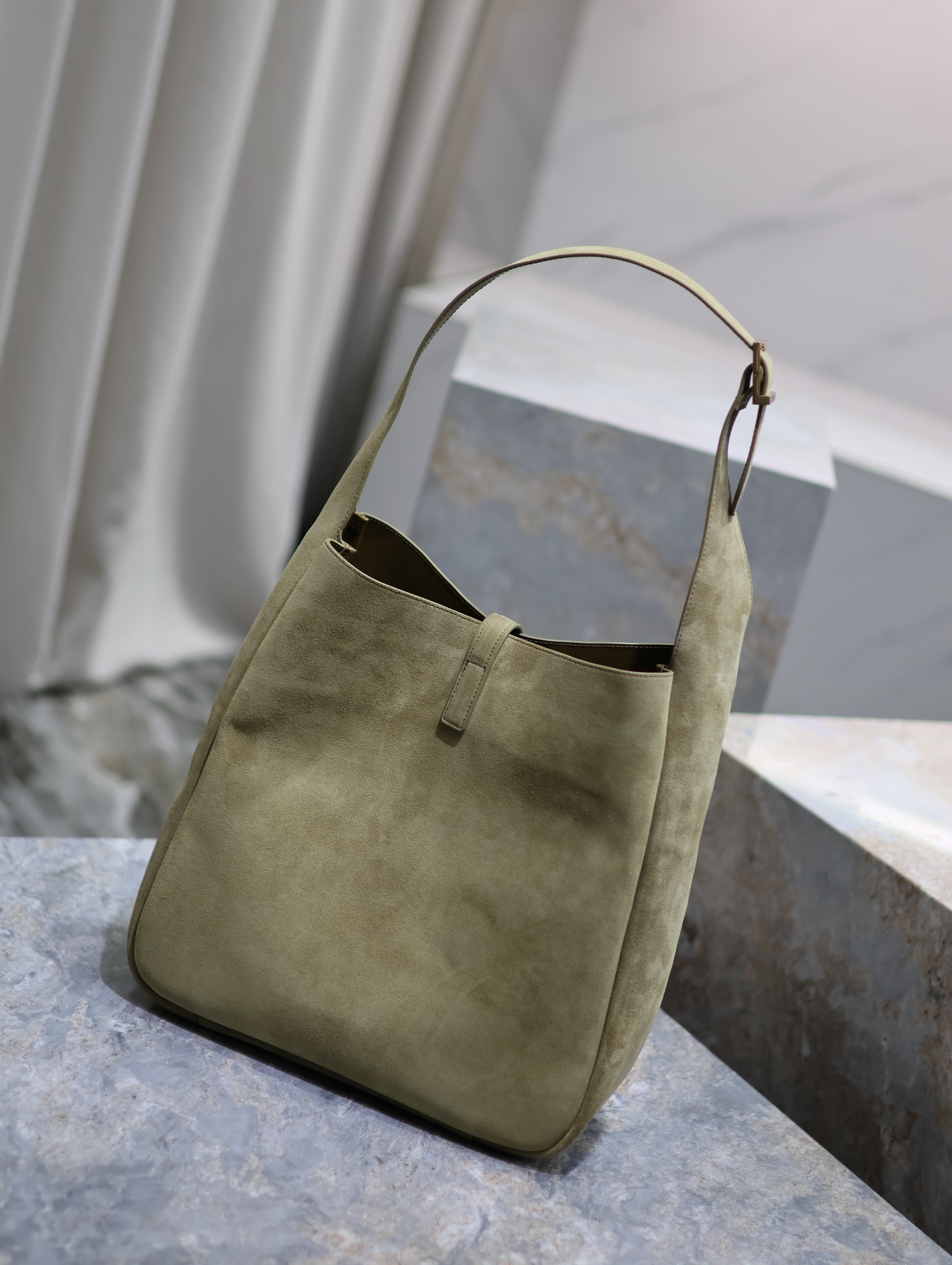 Bagsaaa Y51 Le 5 À 7 S*pple Large In Suede Light Green - 30 X 31 X 13 CM
