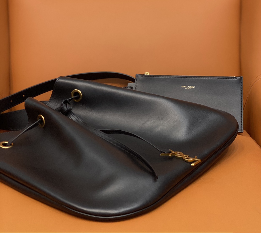 Bagsaaa Y51 Paris Vii Large Flat Hobo Bag In Smooth Leather Black - 44 X 33 X 2 cm