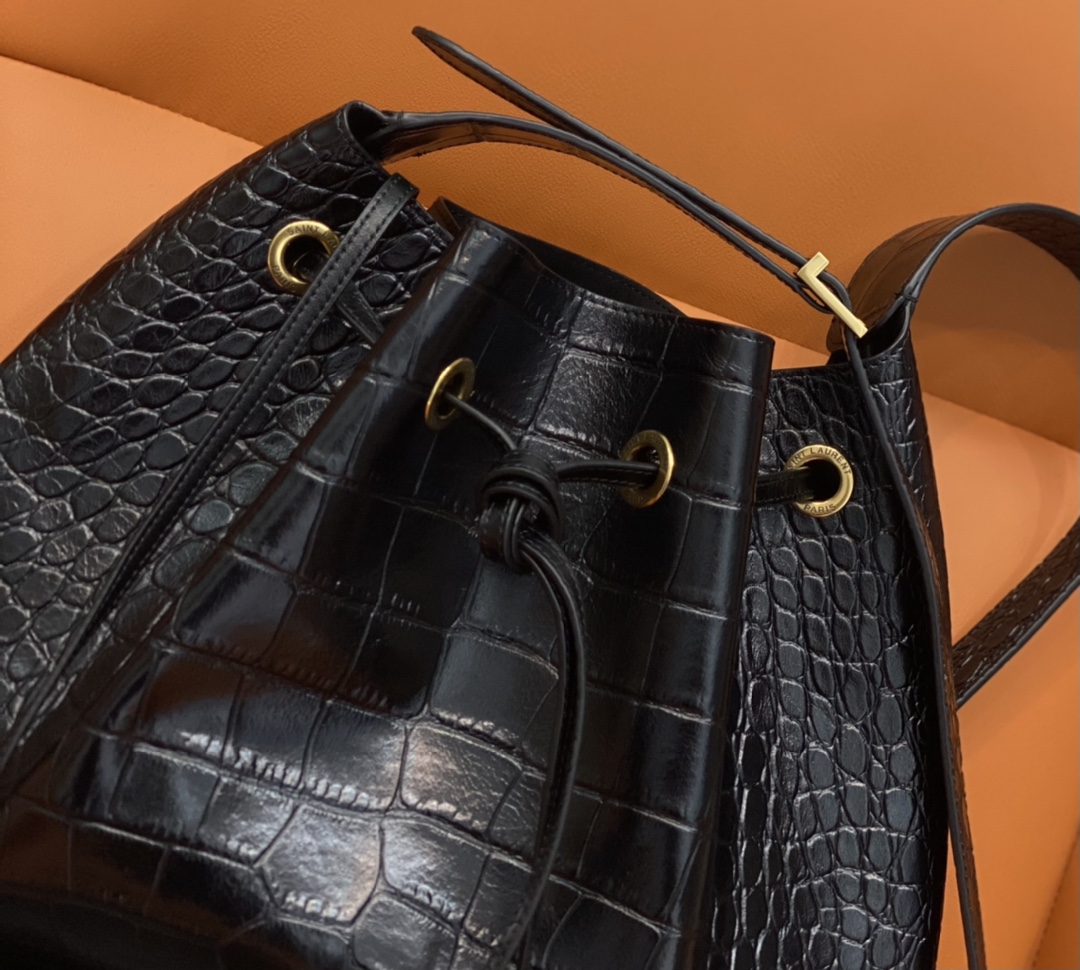 Bagsaaa Y51 Paris Vii Large Flat Hobo Bag Crocodile Black - 44 X 33 X 2 cm
