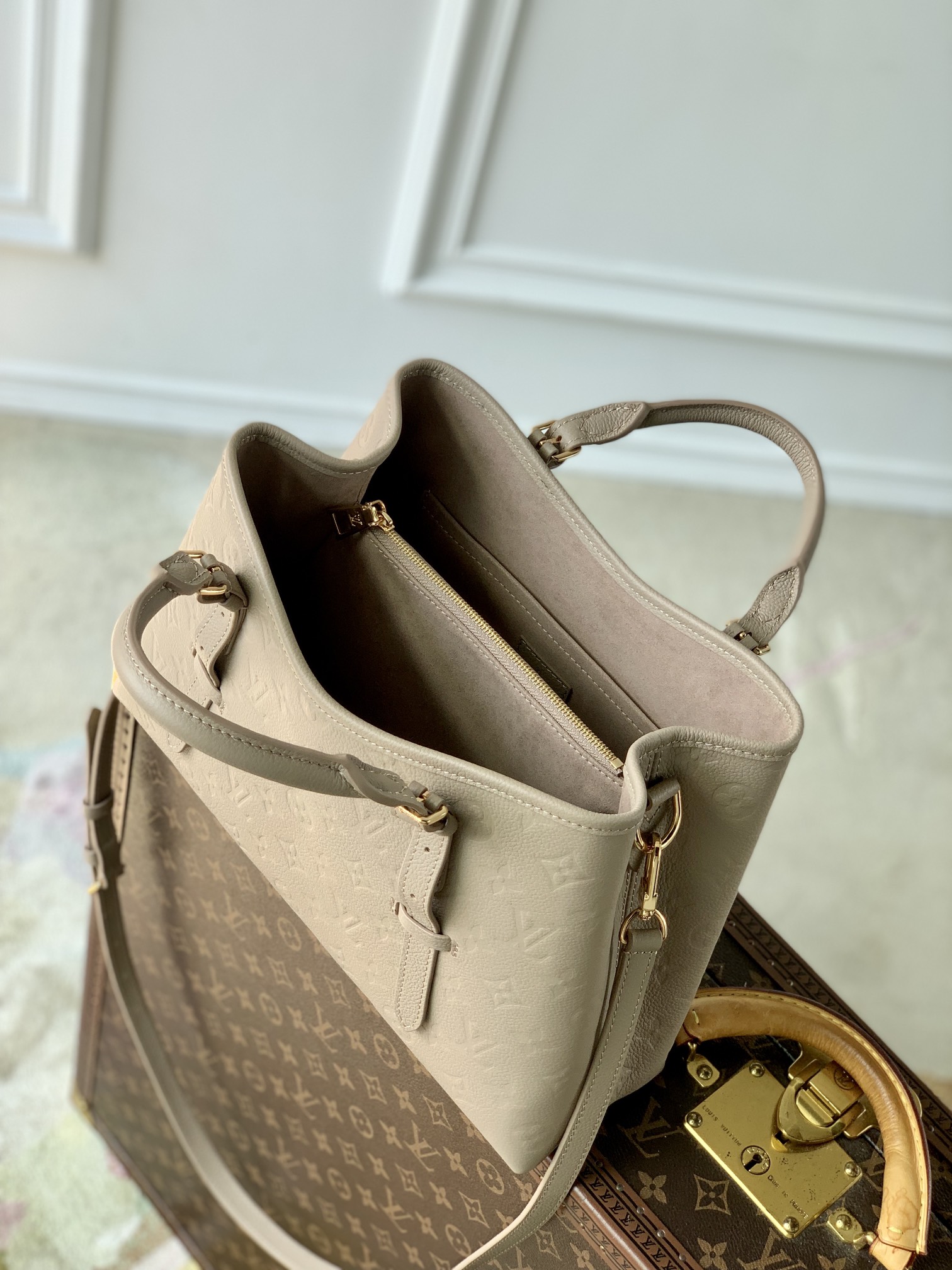 Bagsaaa L0vis Vvtt0n M11463 Babylone Tote PM Tourterelle Grey - 31 x 21.5 x 13 cm