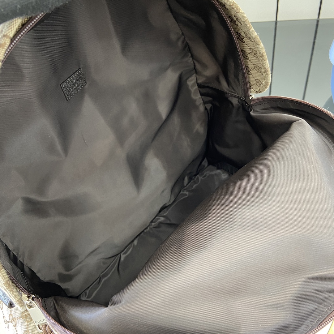 Bagsaaa Gvc*1 Large backpack with Gvc*1 logo - 48cm