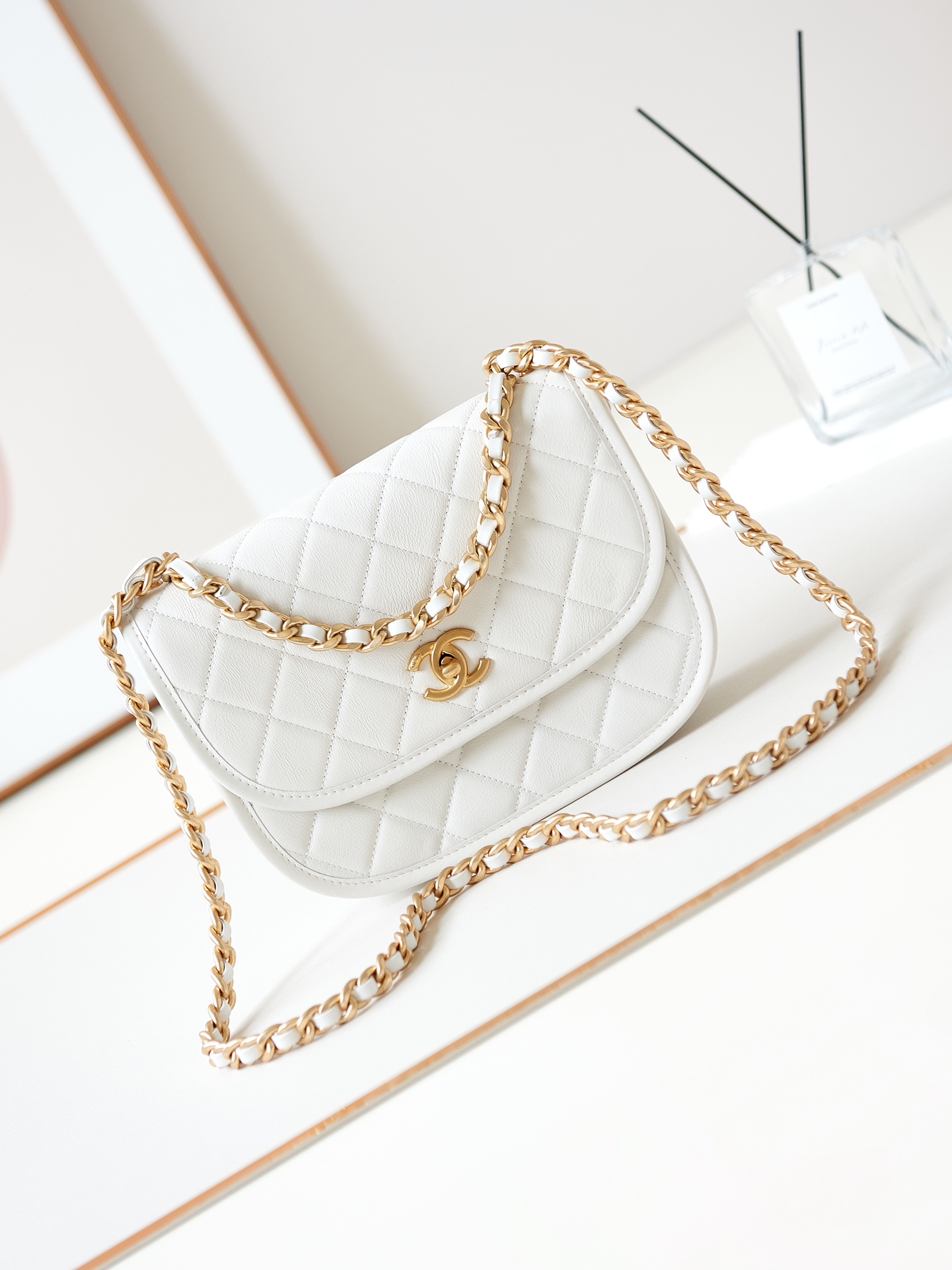 Bagsaaa Ch**el Messenger Bag AS4845 White Calfskin - 16.5 × 23.5 × 5.5 cm