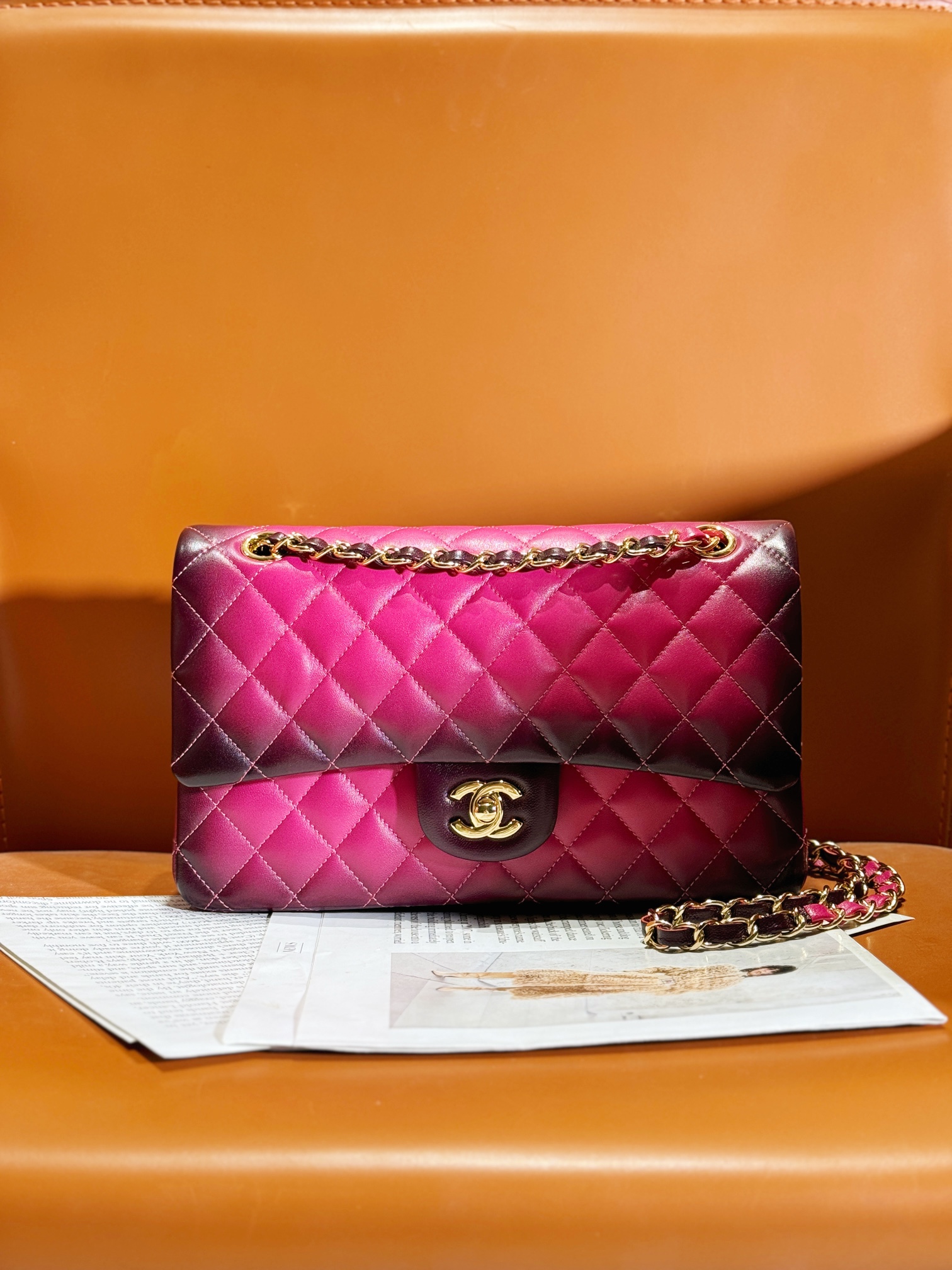Bagsaaa Ch**el Flap Bag Classic 11.12 Gradient Lambskin Fuchsia A01112 - 15.5 × 25.5 × 6.5 cm