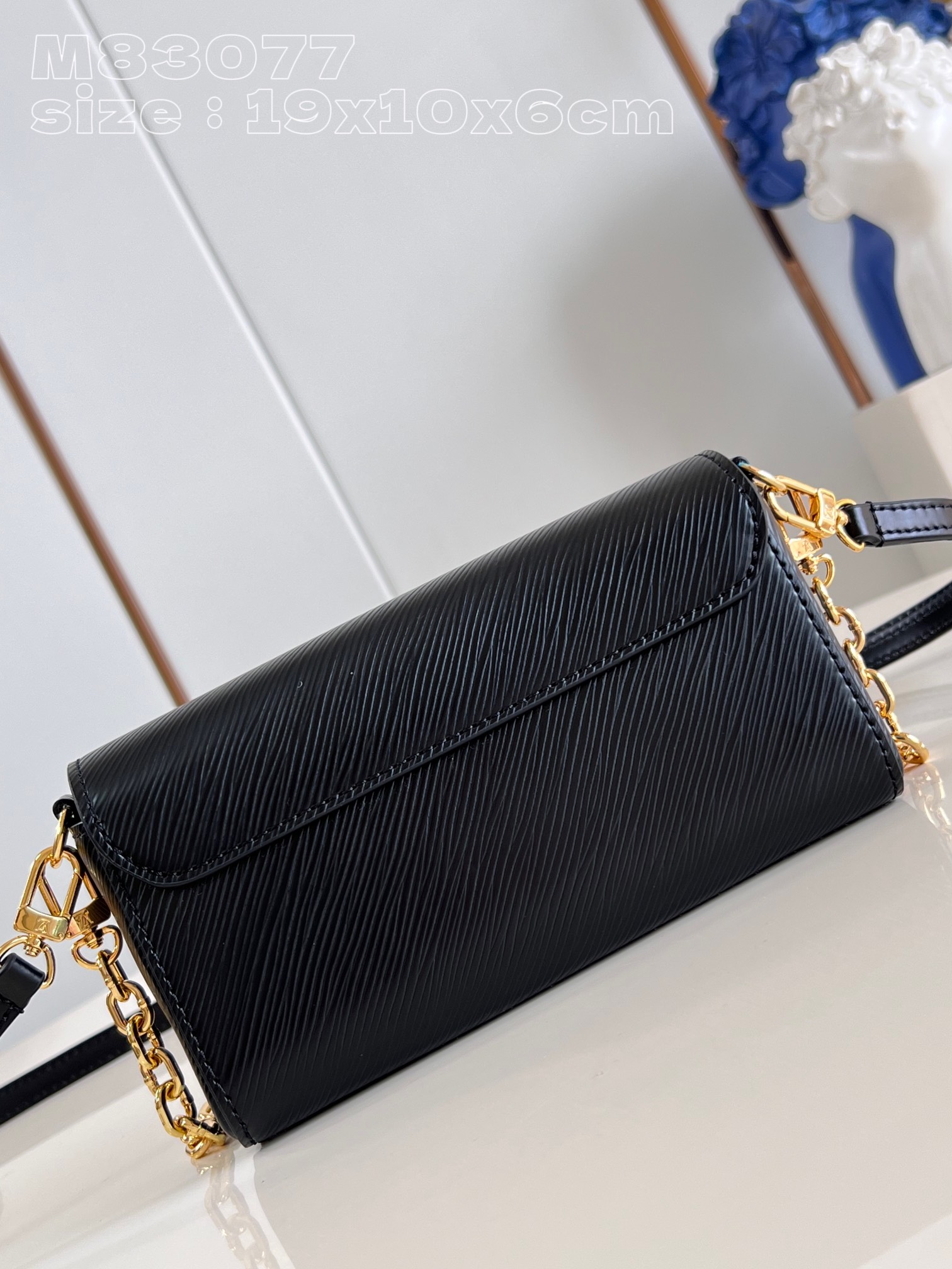 Bagsaaa L0vis Vvtt0n M83077 Twist West Pochette Bag Black - 19 x 10.5 x 6.5 cm