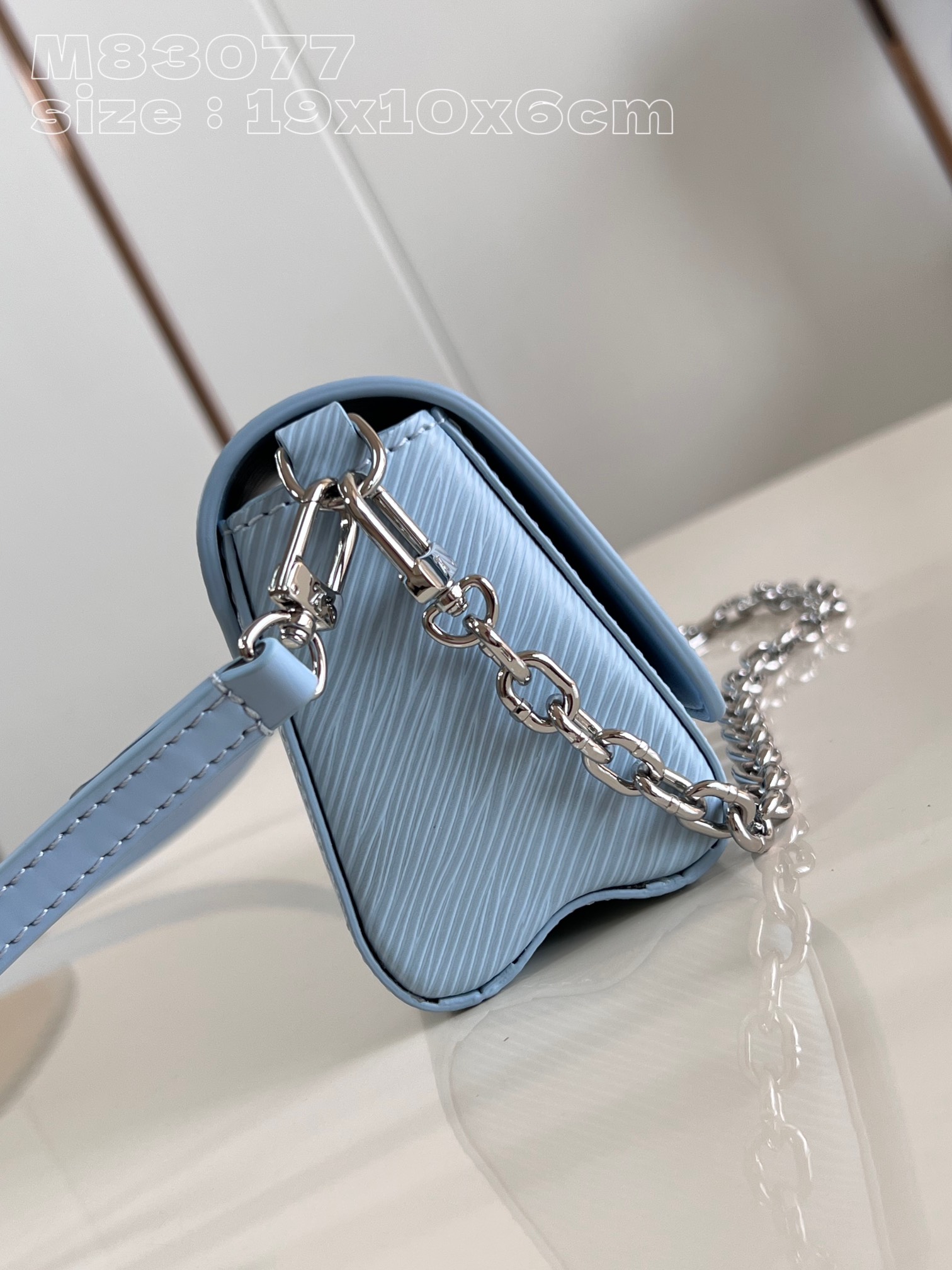 Bagsaaa L0vis Vvtt0n M83478 Twist West Pochette Bag Ice Blue - 19 x 10.5 x 6.5 cm