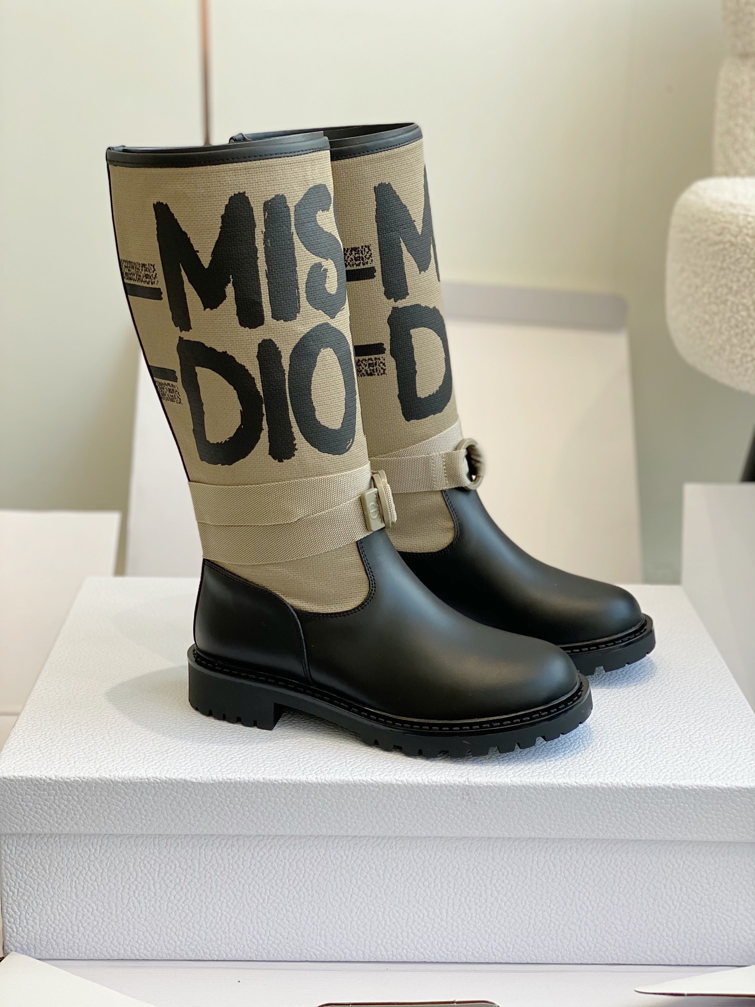 Bagsaaa D10r D-Major Boot Warm Taupe Technical Canvas with Black Miss D10r Graffiti Print and Black Calfskin
