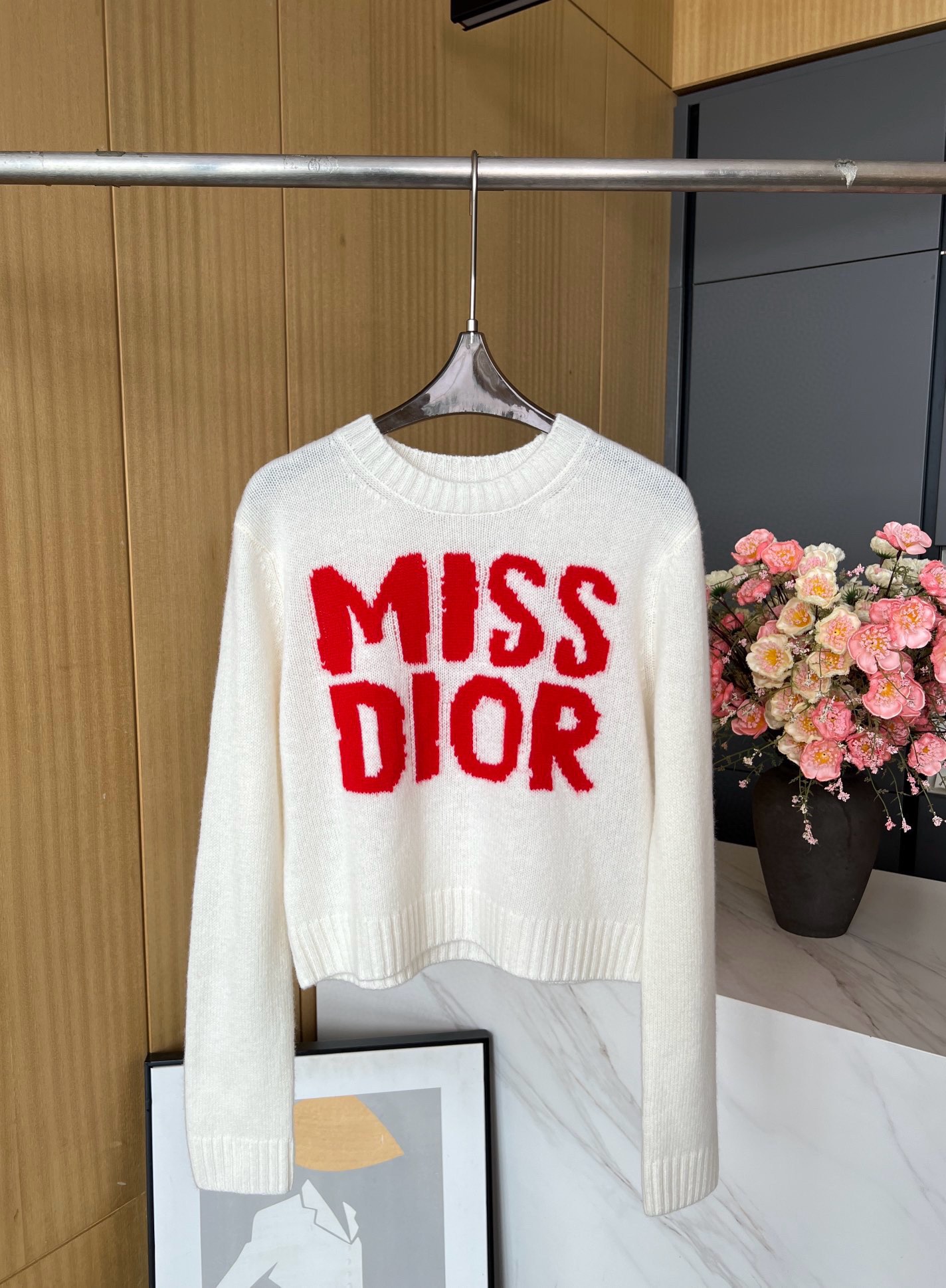 Bagsaaa D10r Sweater Ecru Cashmere and Silk Knit with Red Miss D10r Graffiti Motif