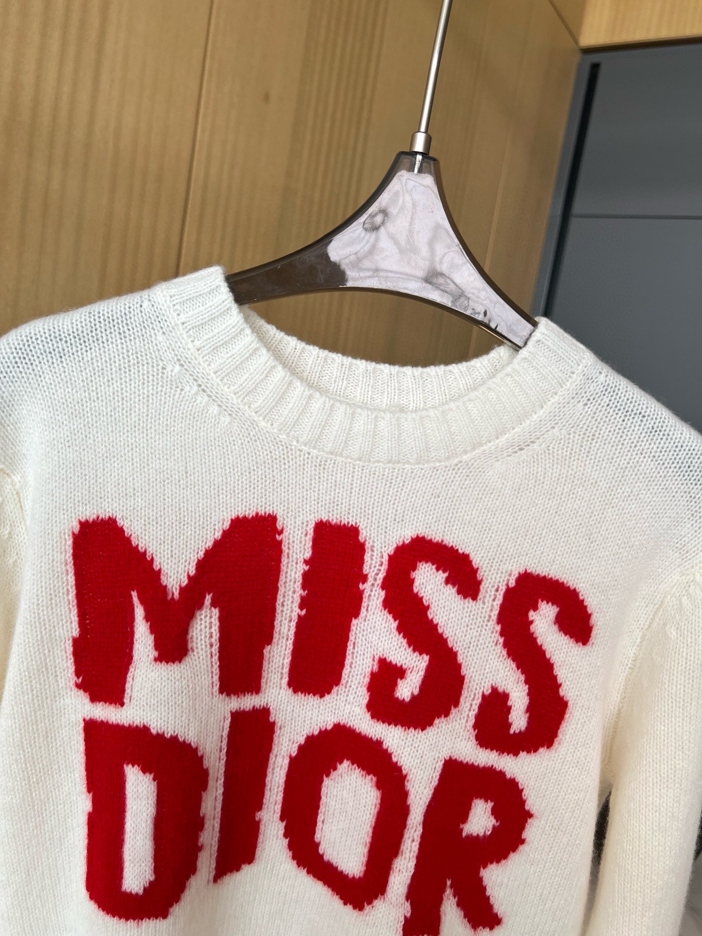 Bagsaaa D10r Sweater Ecru Cashmere and Silk Knit with Red Miss D10r Graffiti Motif